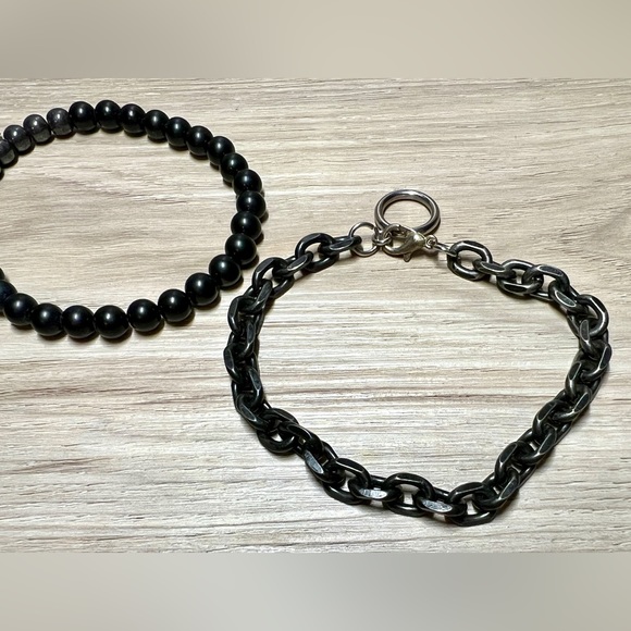 Lot Of 3 Black Colored Assorted Material & Styles Bracelets - Picture 2 of 4